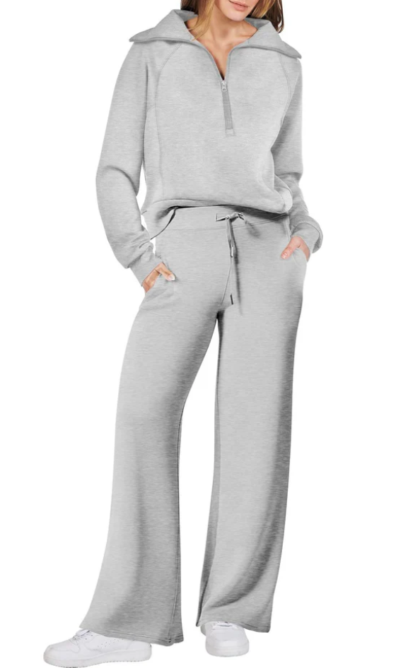 STILVOLLE ZIP & ENTSPANNUNG: ZWEITEILIGES SET MIT LANGEN ÄRMLEN